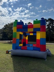 MEa4e8789c37645188310d8d8972b46866 1760371503 Lego Bounce House